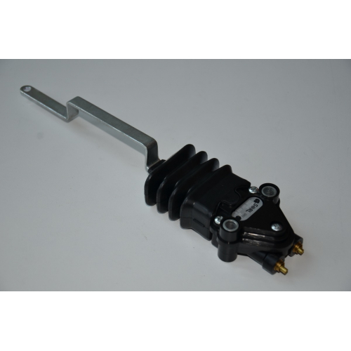 Leveling Valve 